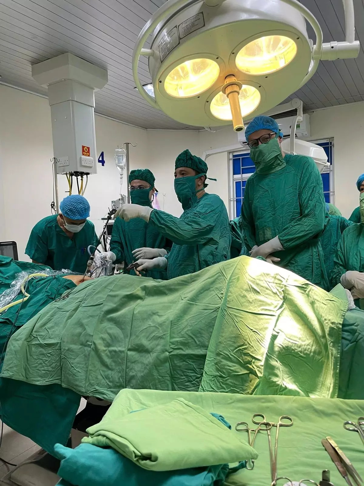 RAPPORT DE MISSION CHIRURGICALE AU VIETNAM